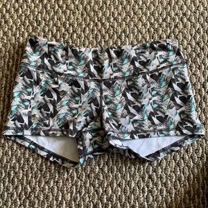 M Fleo Shorts